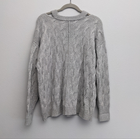 Vince Camuto Cable Knit Chunky Oversized Gray Sweater Shoulder Cut-outs … - Picture 6 of 8